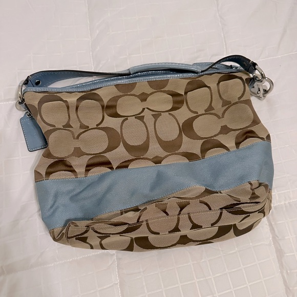 Authentic Coach purse - Picture 1 of 1